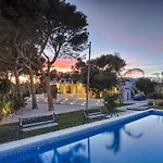 Mimar L Villa *