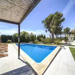 Mimar L Villa
