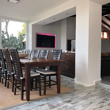 Villa Mimar L *