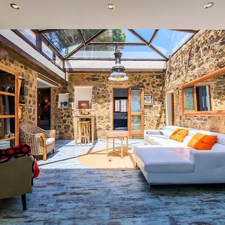 Villa Mimar L